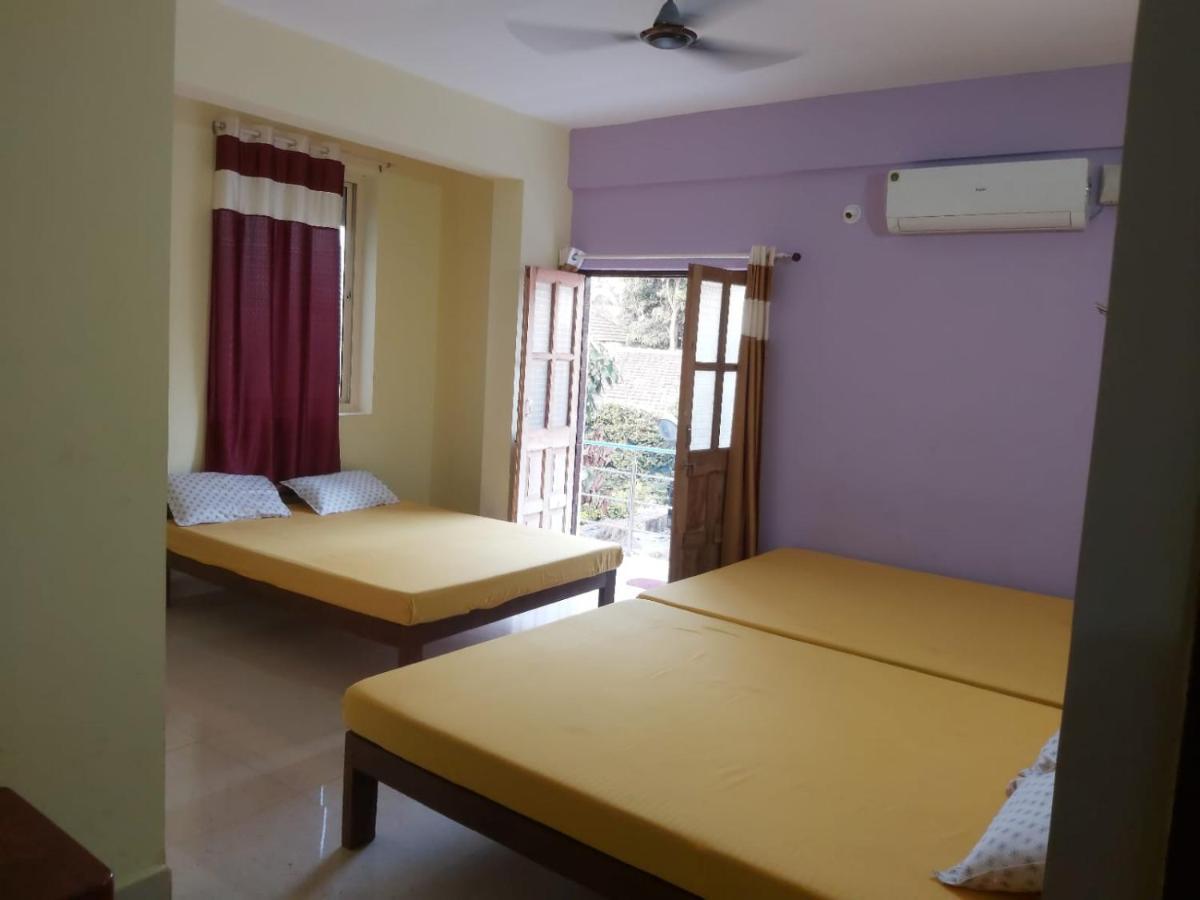 Calangute Pristine Hotel Luaran gambar